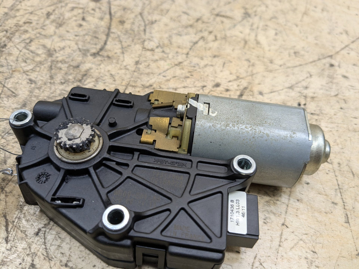 OEM BMW F02 F06 F10 F13 F16 F22 F30 F32 F36 F80 F82 Sunroof Glass Motor Drive