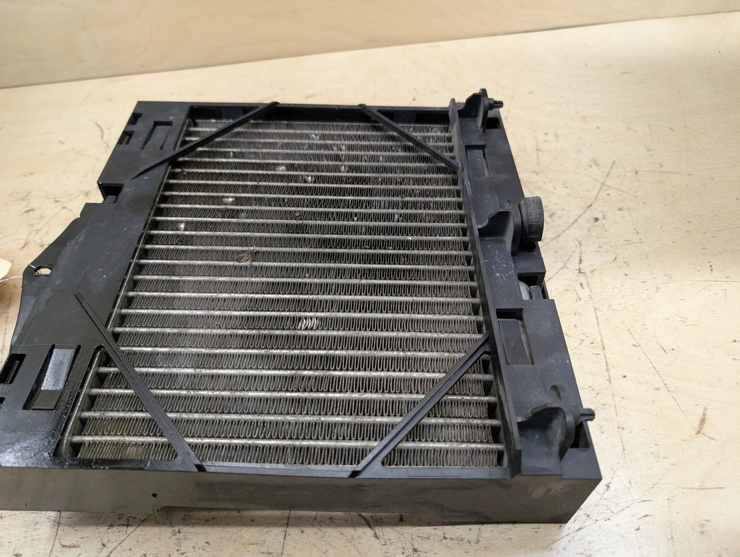 OEM BMW F02 F06 F10 F13 535 550 Front Right Passenger Auxiliary Coolant Radiator