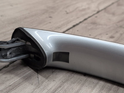 2016-2019 BMW 740Li G12 Right Passenger Door Handle w/ Comfort Access 7411034