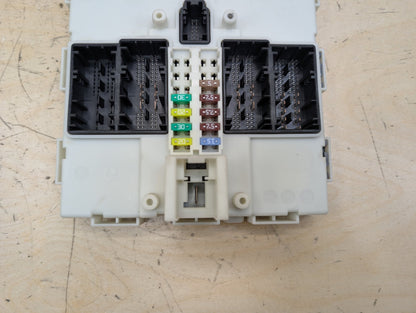 2012-2018 BMW 328i F30 Bdc Body Domain Fem Control Module w/ Key 9292946