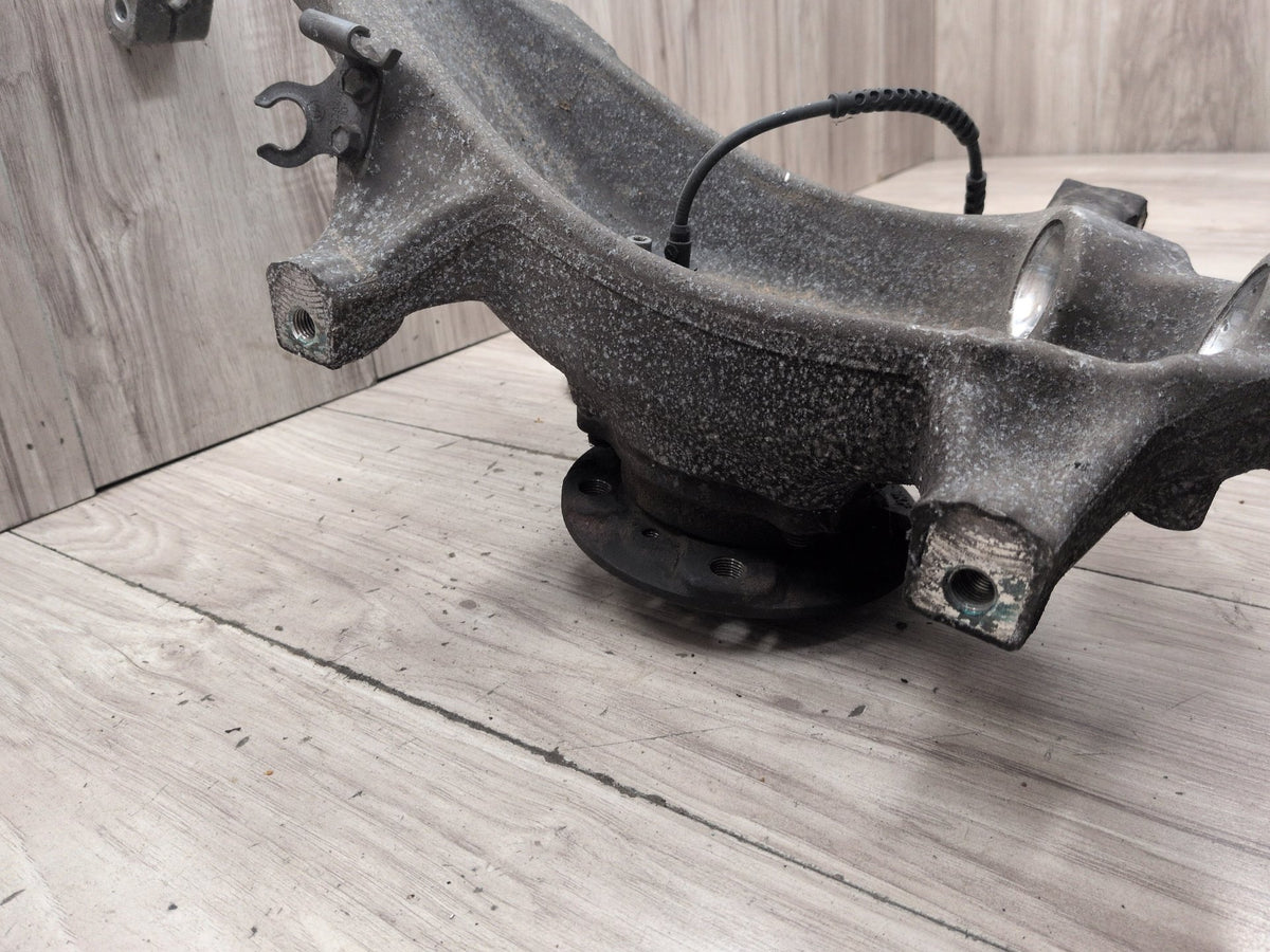 2011-2016 BMW M5 F10 RWD Front Left Driver Spindle Knuckle w/ Bearing 2284053