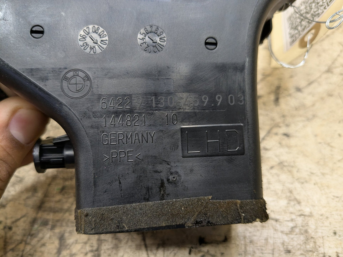 06-13 OEM BMW E90 E92 E93 335 328 M3 Left Driver Side Dashboard Air Vent