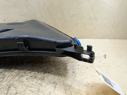 OEM BMW G12 G30 540 M550 750 M760 Windshield Wiper Washer Reservoir Tank Pump