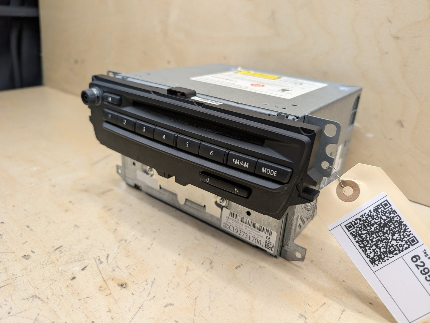 09-13 OEM BMW E90 E92 E93 135 328 335 CIC Navigation Headunit CD FM Radio Tuner