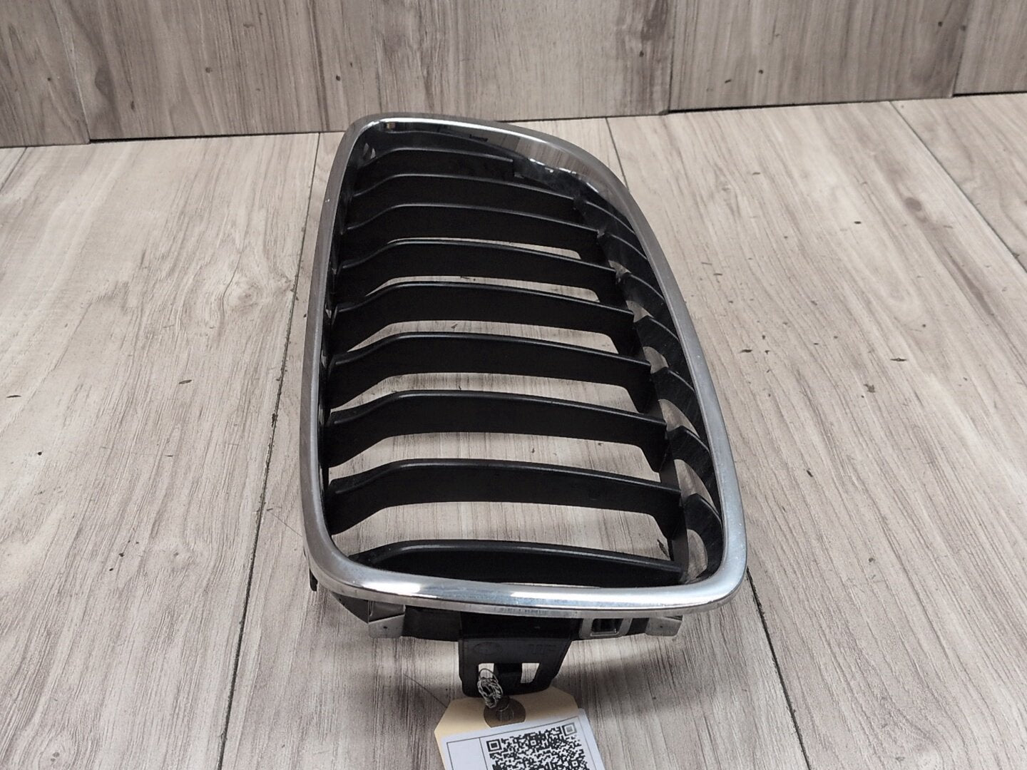 2014 - 2015 BMW 440i F36 Front Right Passenger Upper Bumper Cover Kidney Grille 7294817 B58B30M0