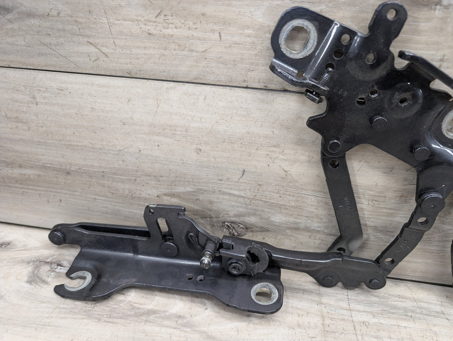 OEM BMW F22 F23 F30 F32 F33 F36 F80 F82 F83 F87 Left Right Side Hood Hinges PAIR