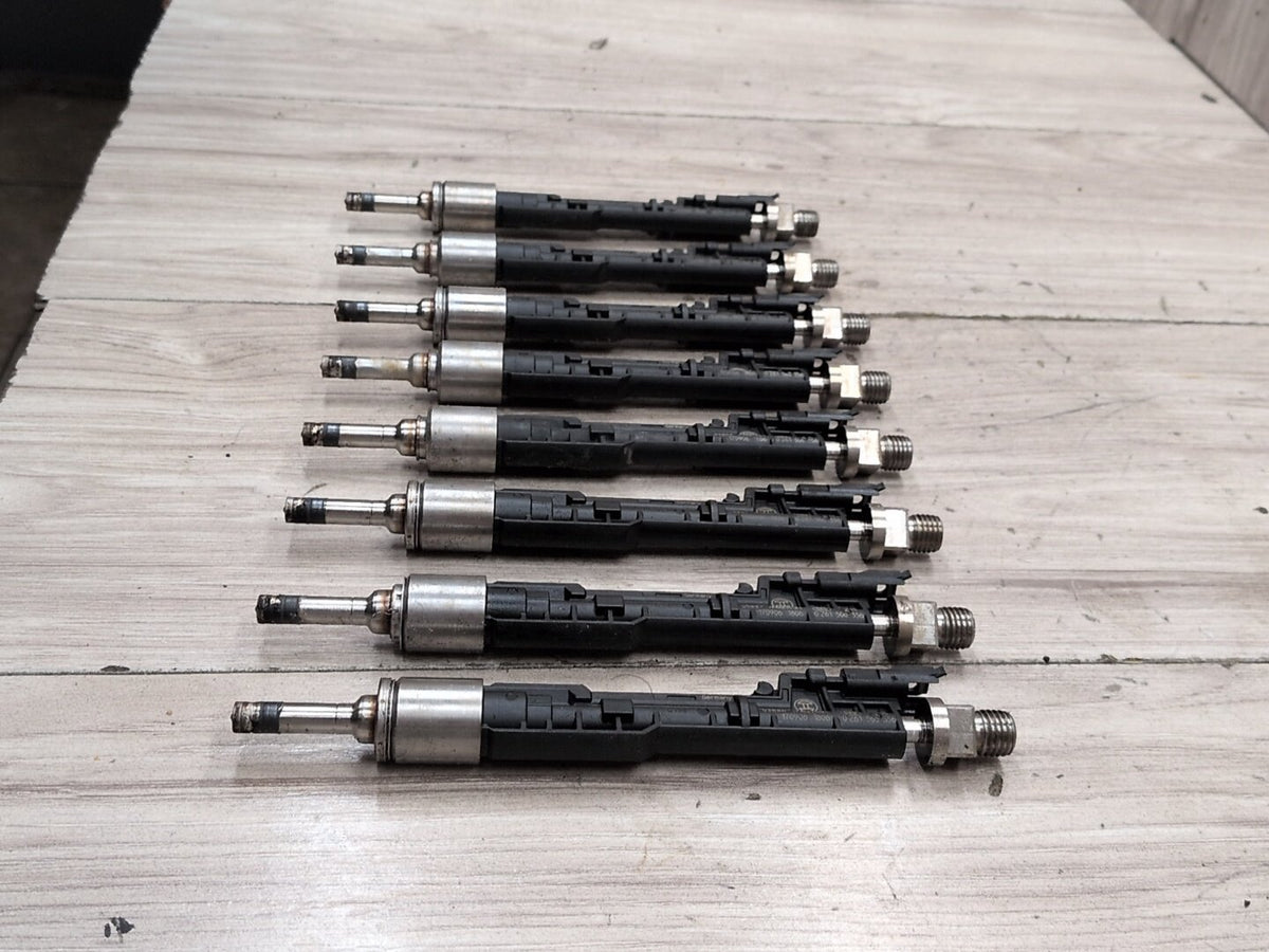 2017-2023 BMW M550i G30 Engine Motor Fuel Injector SET 8638255