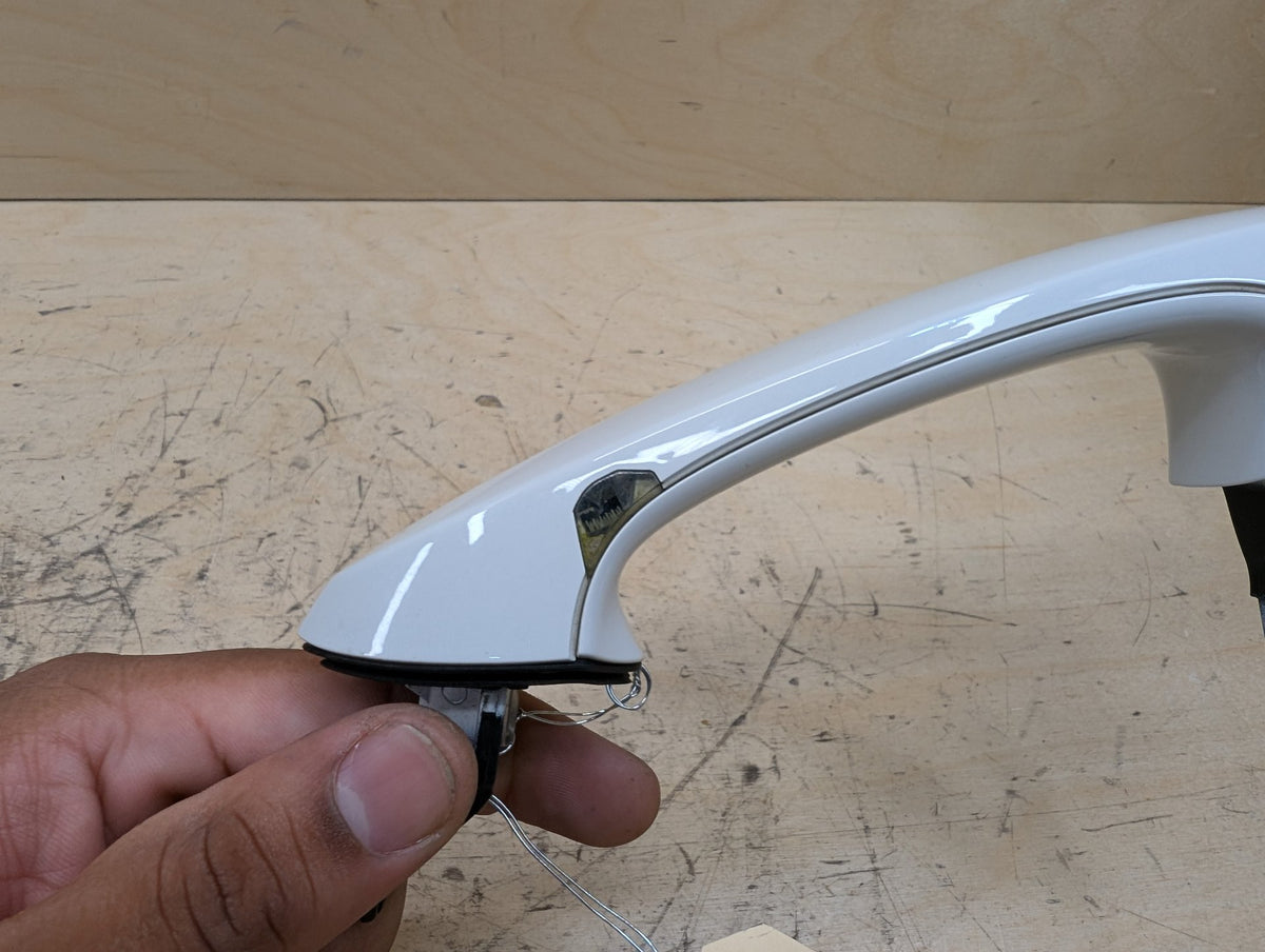 2019-2026 BMW 330i G20 Rear Left Driver Exterior Door Handle w/ Comfort Access 7470527 OEM