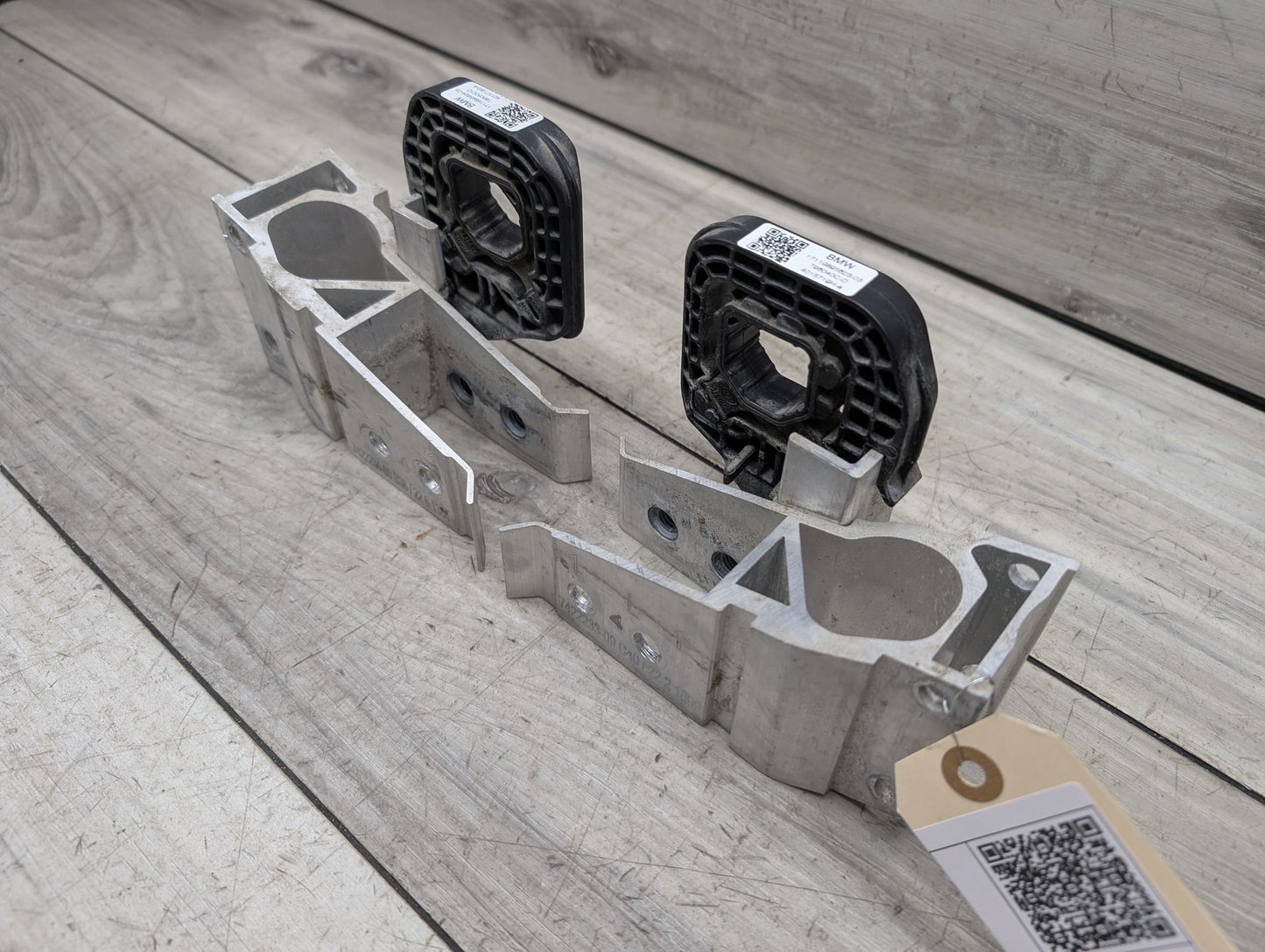 2021-2026 BMW 430i G22 Radiator Lower Mounting Brackets SET 7422234