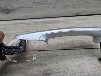 2007-2013 BMW X5 E70 Front or Rear Left Driver Exterior Door Handle w/ Comfort Access Silver