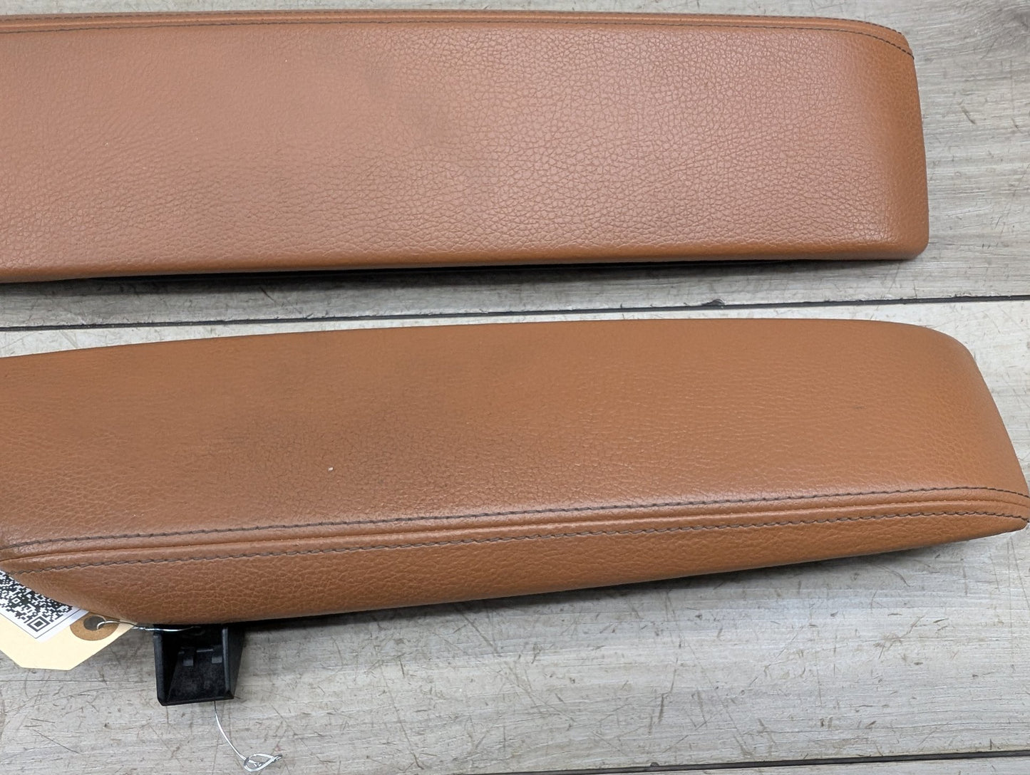 2017-2023 BMW 530i G30 Center Console Armrest Arm Rest 9388142