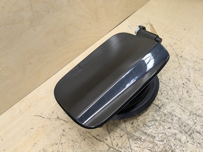 2016-2019 BMW 740i G12 Gas Cover Assembly 7358677 OEM