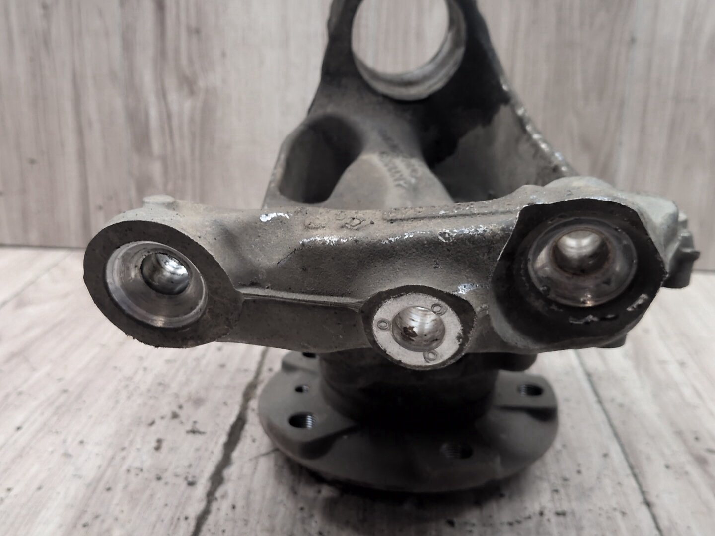 12-18 OEM BMW F30 F31 Sedan RWD Front Right Hub Knuckle Wheel Bearing Carrier