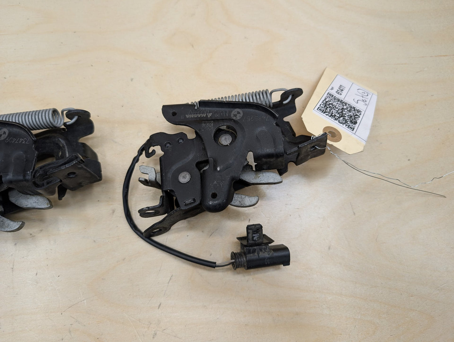 OEM BMW G11 G12 G15 G30 G90 M5 M8 Hood Left Right Hood Lock Latch w/ Cable SET