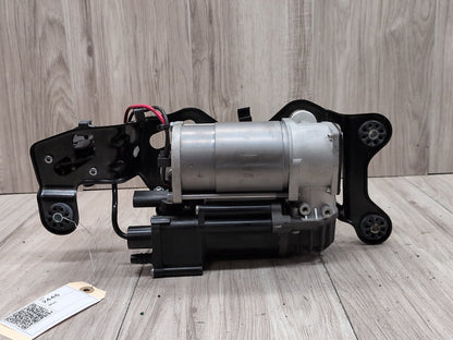 2015 - 2019 BMW X6 F86 Air Suspension Compressor Pump 6875177 S63B44T2