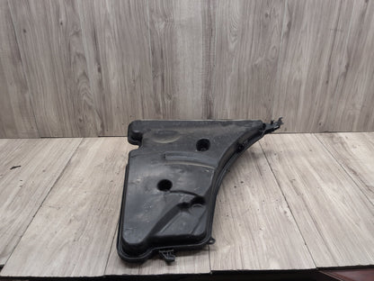 OEM BMW G12 G30 540 M550 750 M760 Windshield Wiper Washer Reservoir Tank Pump