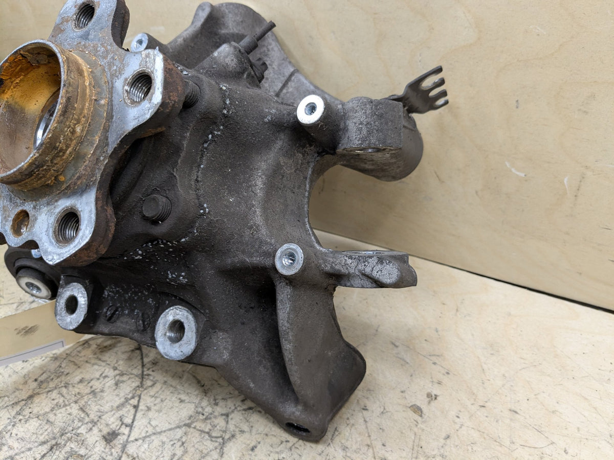 2018-2023 BMW M550i G30 Rear Left Driver Spindle Knuckle w/ Bearing 6865338 OEM