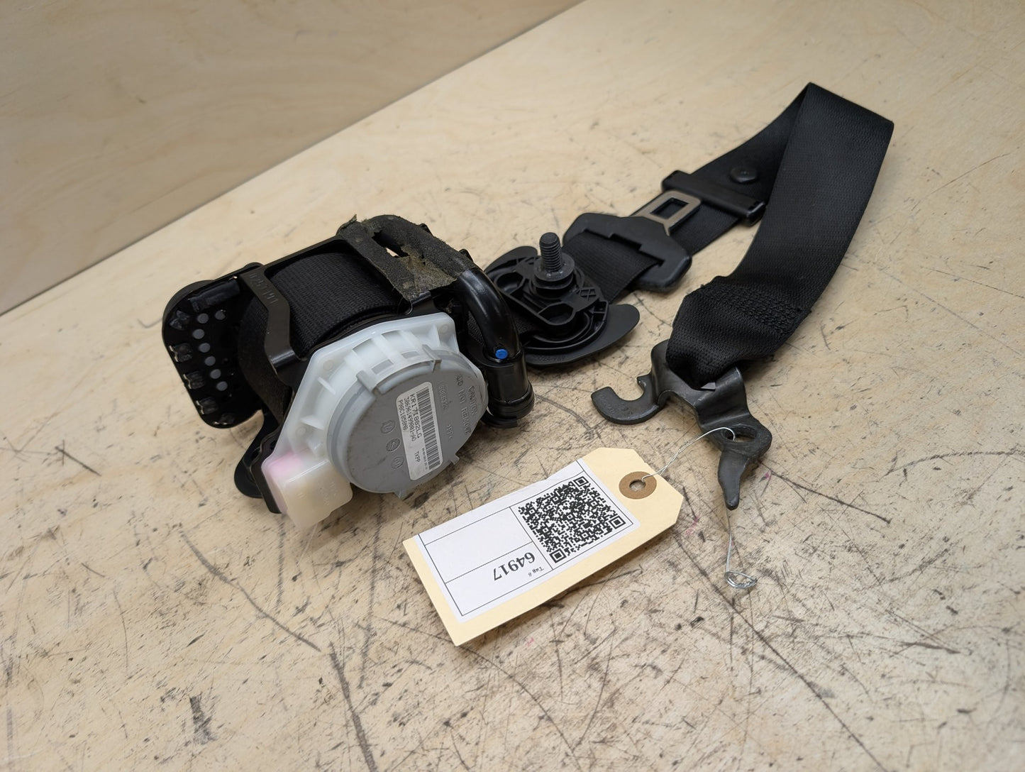 2011-2016 BMW X3 F25 Front Left Driver Seatbelt Seat Belt Retractor 7367249
