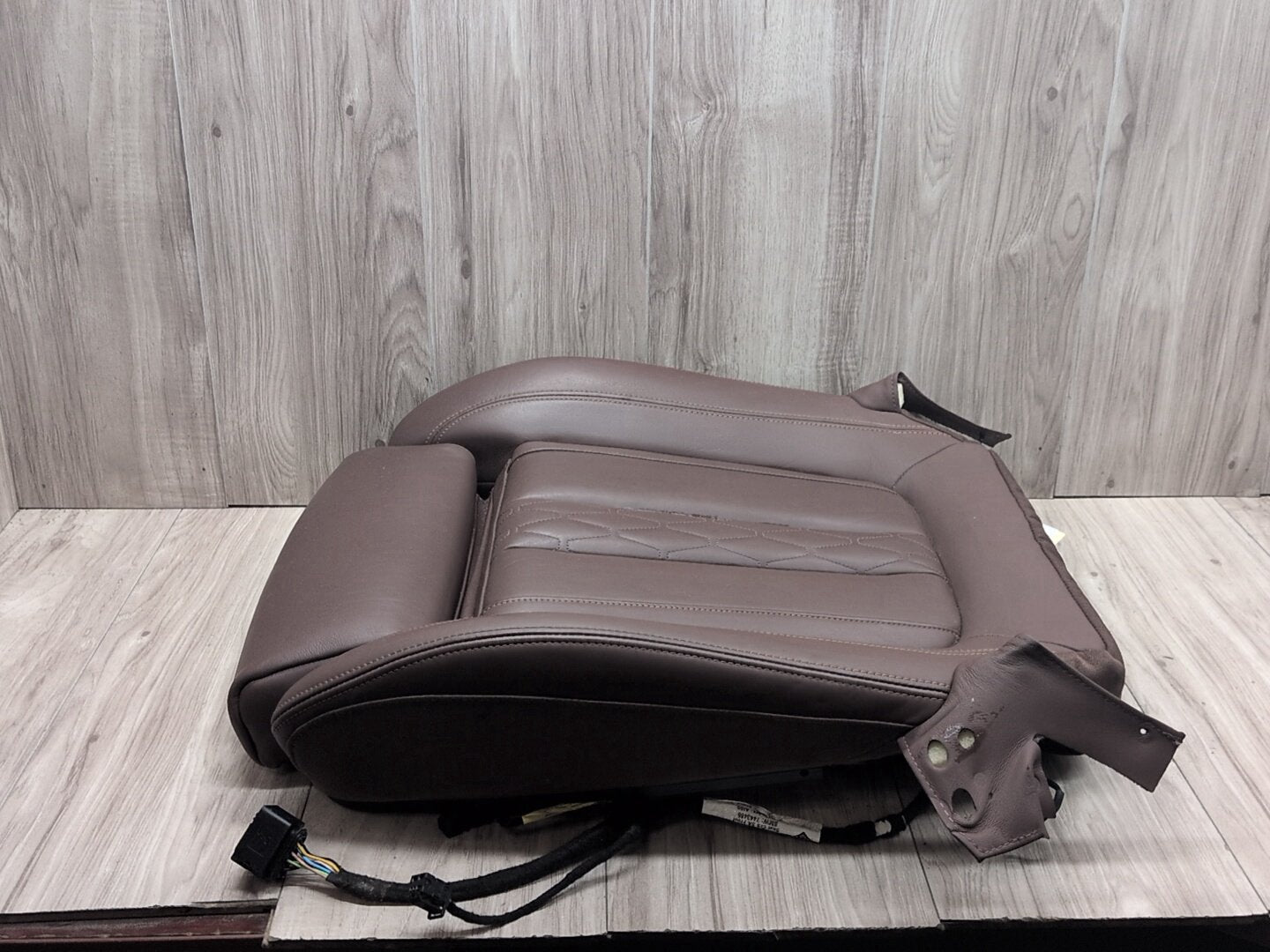19-25 OEM BMW G05 G06 G07 X5 Front Driver / Passenger Lower Seat Cushion 8493240
