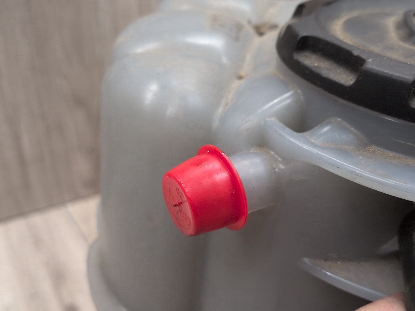 2018-2023 Audi S4 B9 Coolant Expansion Tank Reservoir 8W1121403B