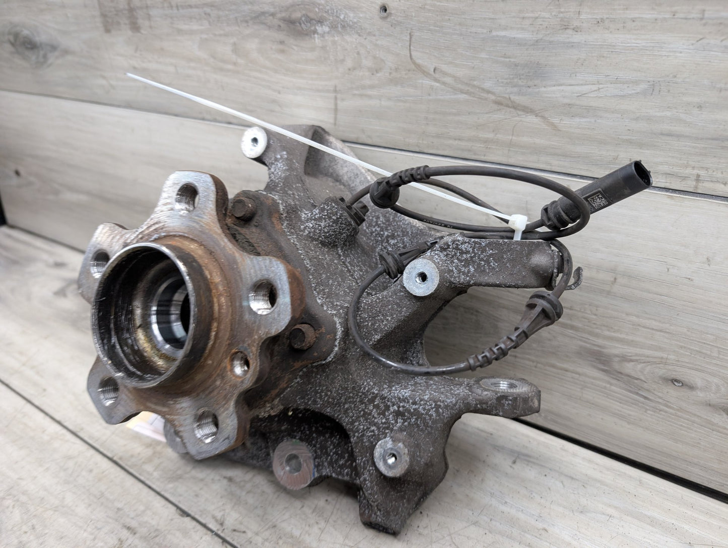 OEM BMW G01 X3 30i 30iX M40iX REAR Right Passenger Knuckle Hub Spindle Bearing