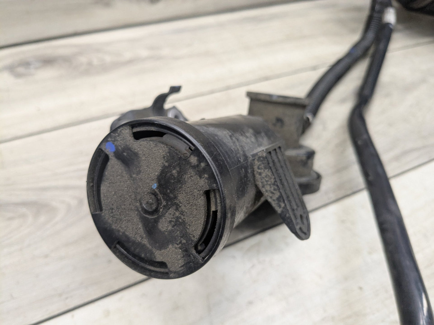 2019-2020 BMW X3 G01 Fuel Vapor Charcoal Canister 7459686 OEM