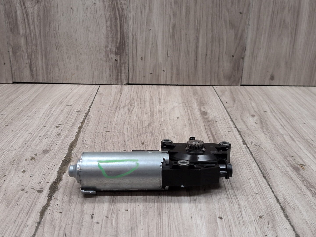 2019-2026 BMW M340i G20 Sunroof Sun Roof Glass Motor 7424804 OEM