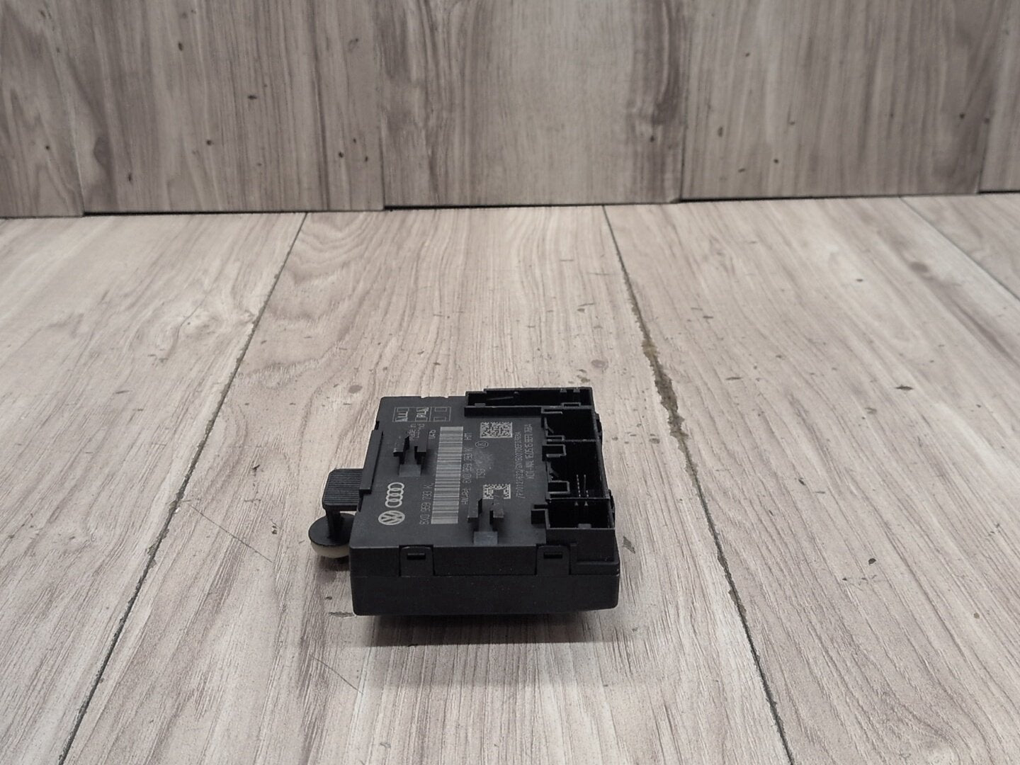 15-18 OEM Audi Q3 Front Left Driver Side Door Window Control Module