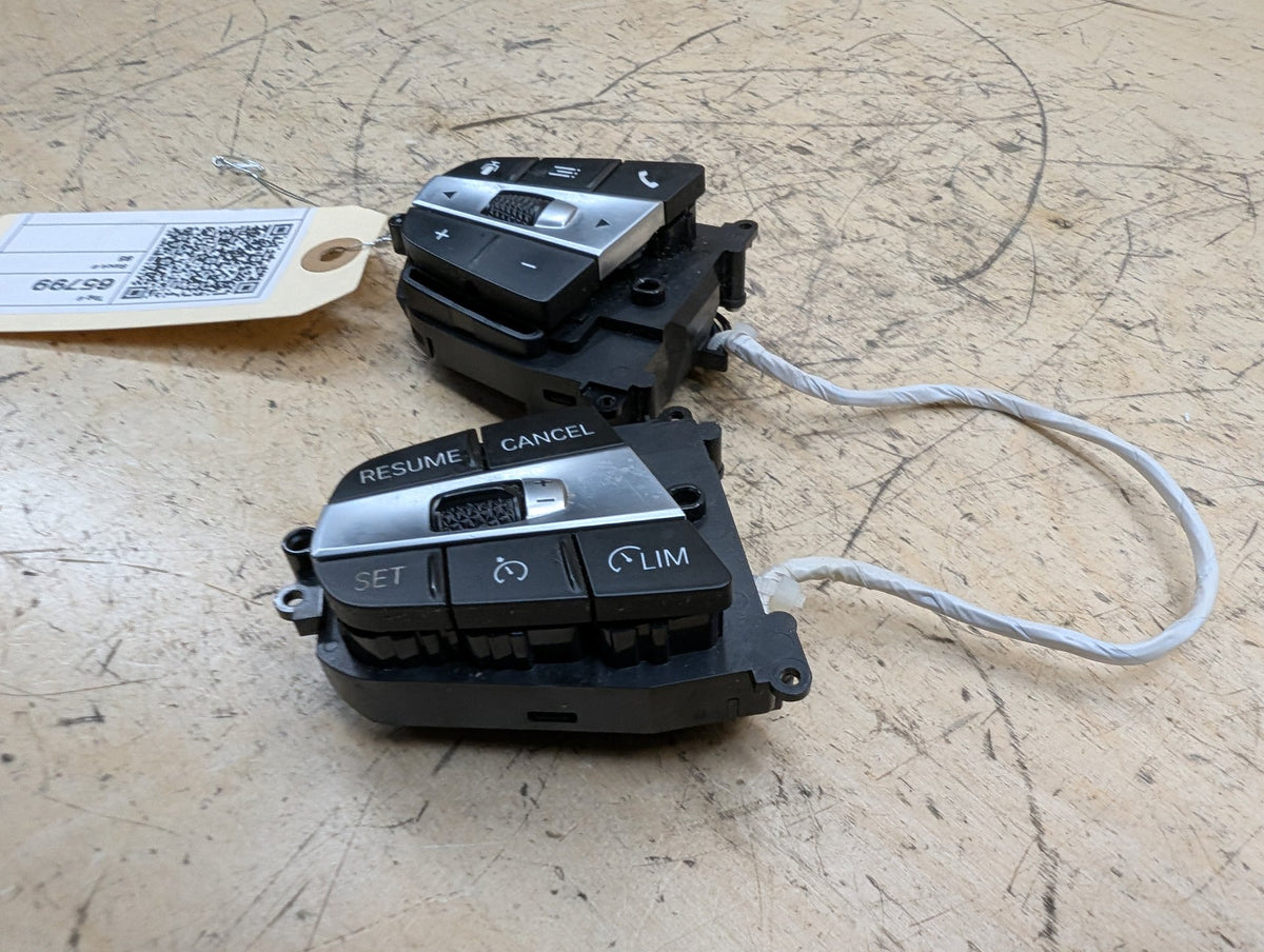 OEM BMW G05 G06 X5 X6 G14 G15 840 Steering Wheel Multifunction Switch Buttons