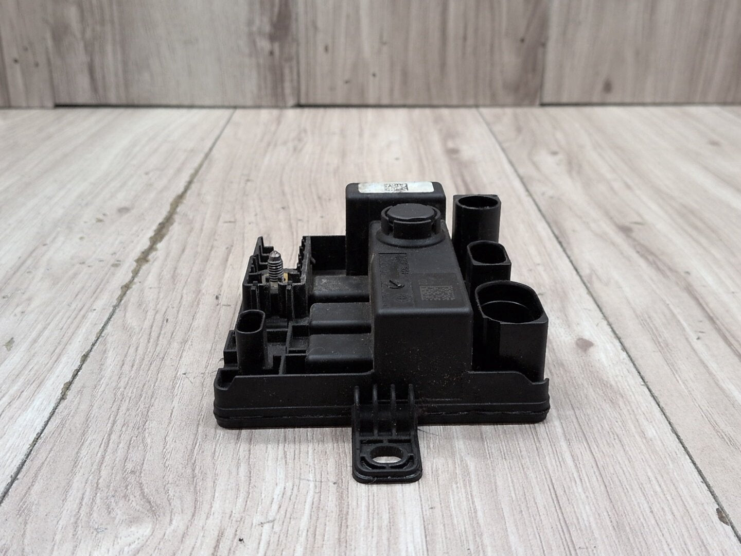 OEM BMW F10 F15 F22 F23 F30 F32 F33 F36 Integrated Power Supply Control Module