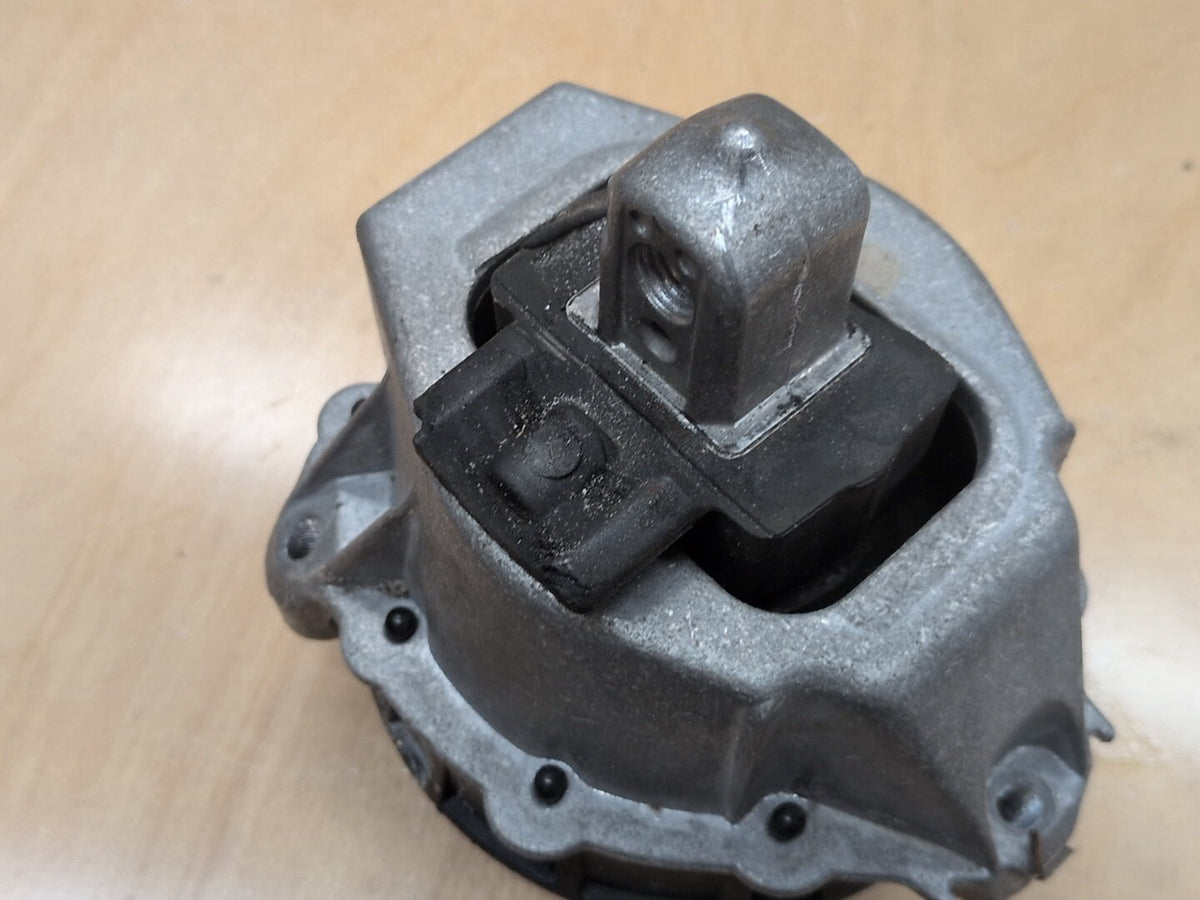 2022-2026 BMW G26 430i B46B20O1 Left Driver Engine Bracket Support Mount 7581617