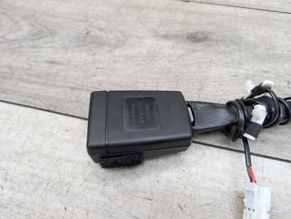 OEM BMW F90 G11 G12 G30 530 540 M550 750 M5 Front Left or Right Seatbelt Buckle