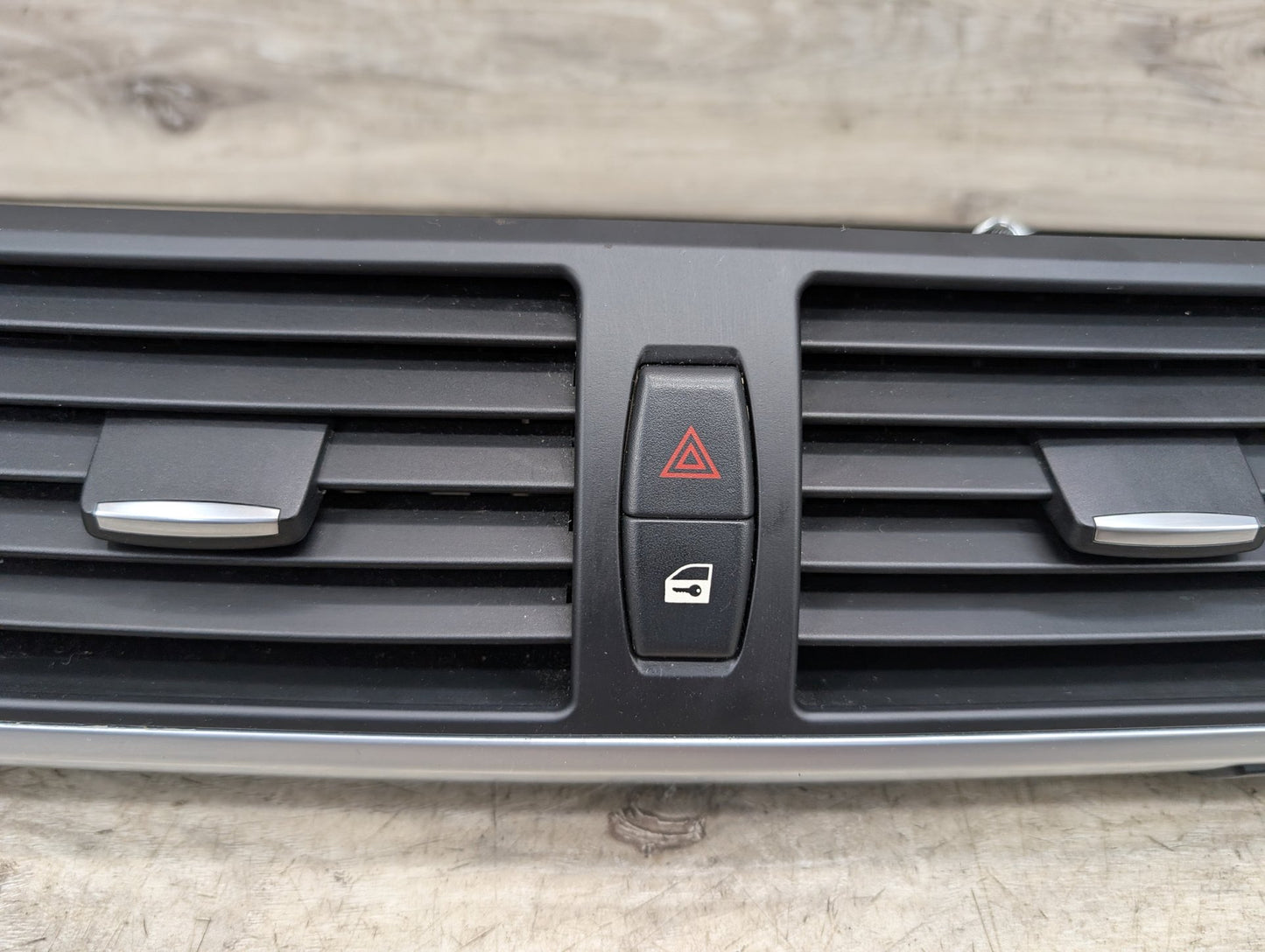 2007-2013 BMW X5 E70 Dashboard Dash Board Middle Center Air Vent 9210705