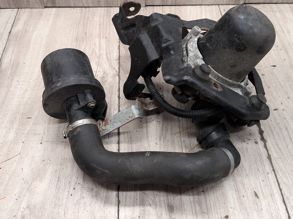 2008-2013 BMW 128i E82 Secondary Smog Air Injection Pump 7534722 OEM