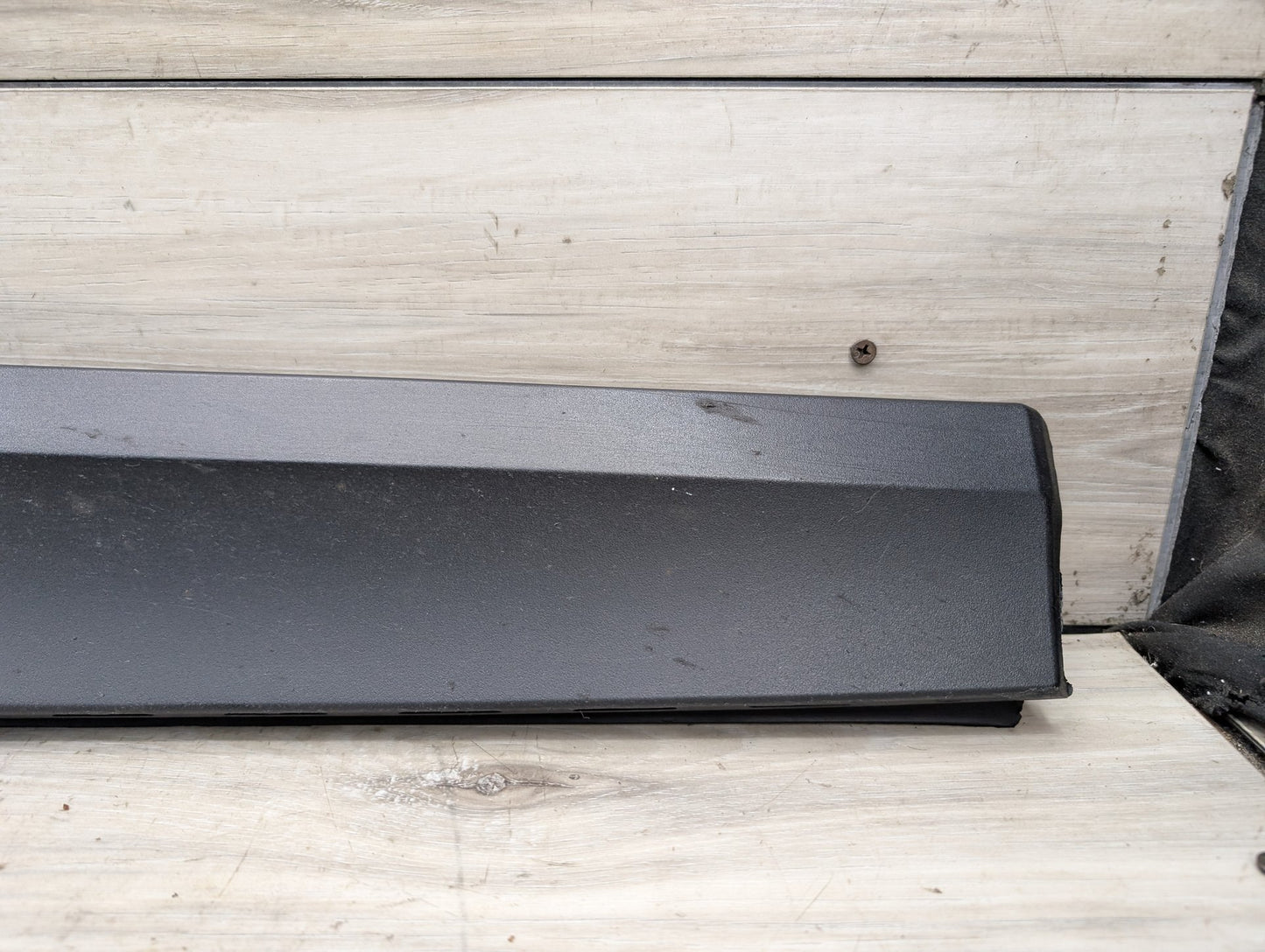 2011 - 2017 BMW X3 F25 Front Right Passenger Exterior Door Trim Molding 7205780 N20B20A
