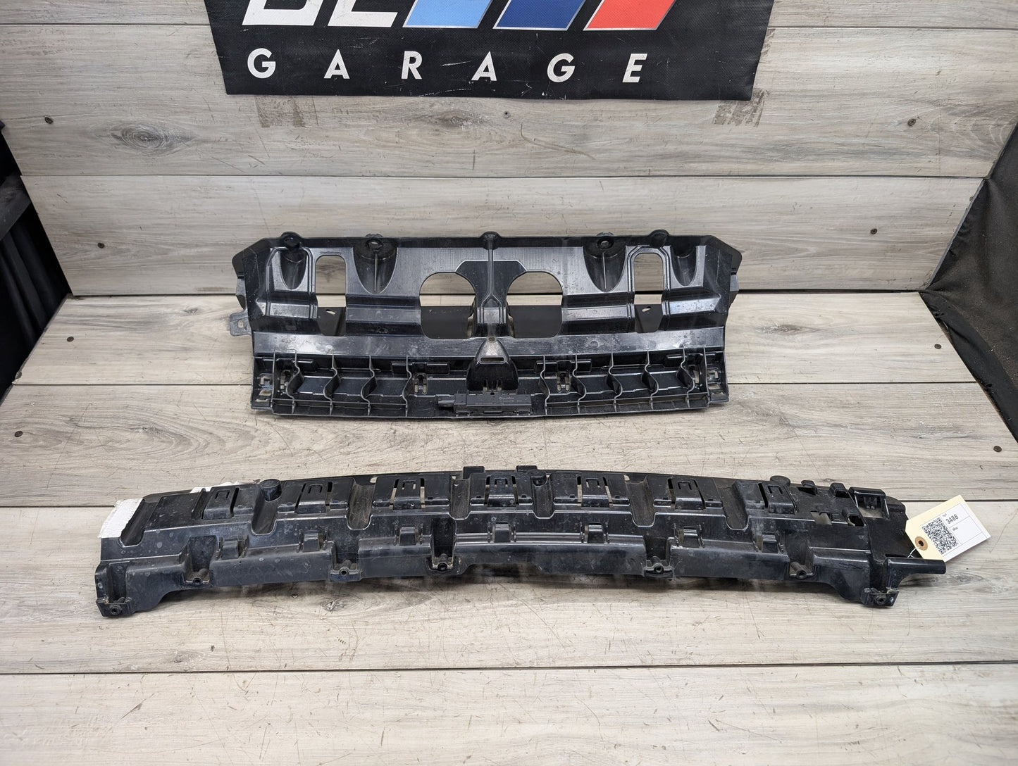 2019-2026 BMW X5 G05 Rear Center Middle Bumper Guide Support Brackets SET 7420650