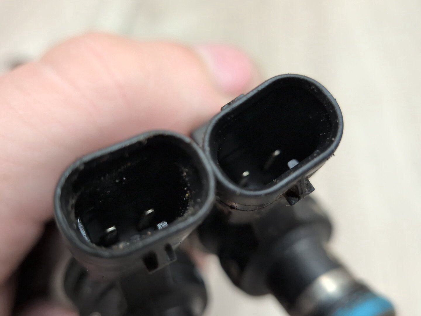 2015-2018 Audi 8U Q3 CCTA Engine Motor Fuel Injector Rail Line SET 06H906036P