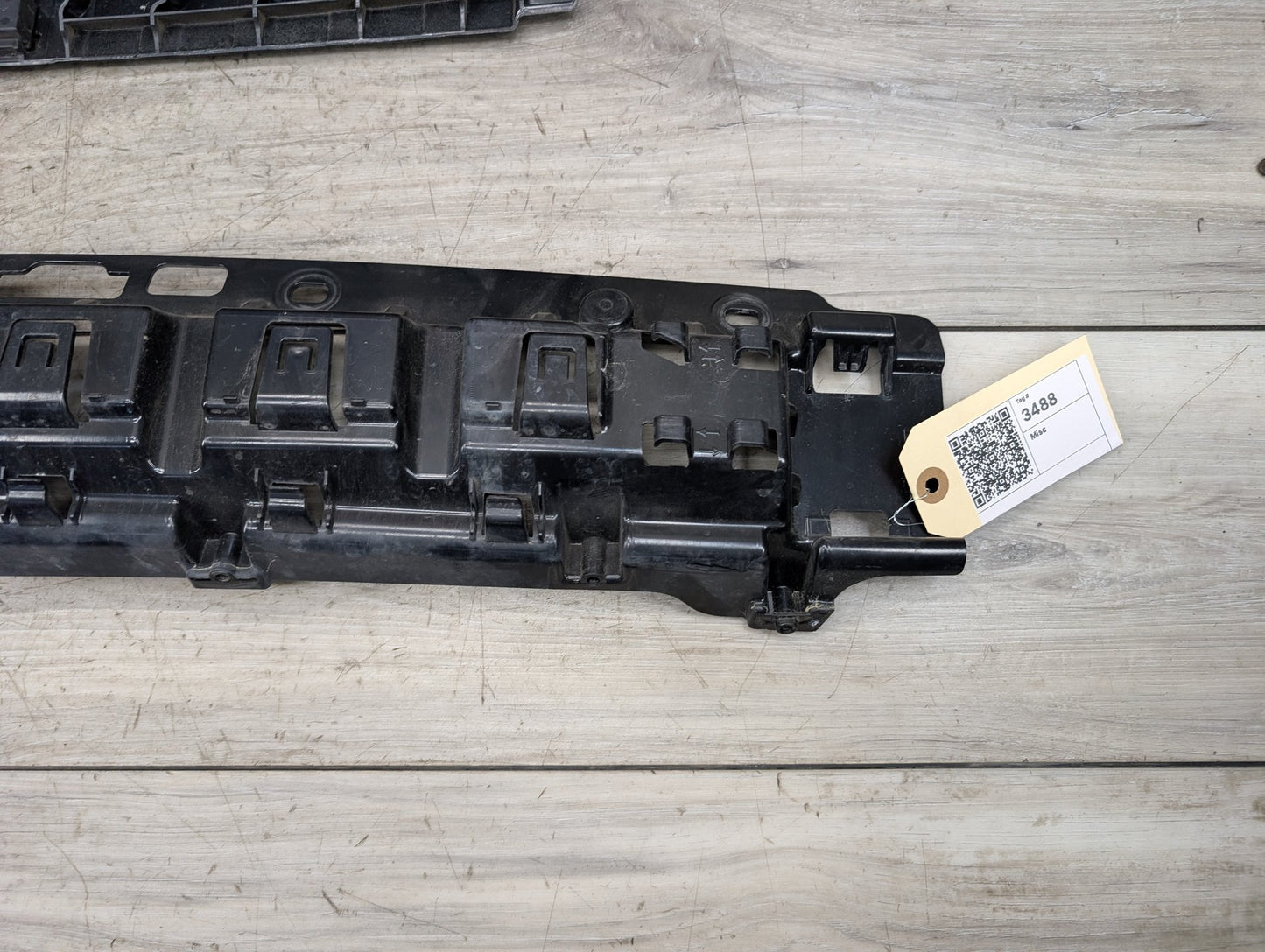2019-2026 BMW X5 G05 Rear Center Middle Bumper Guide Support Brackets SET 7420650