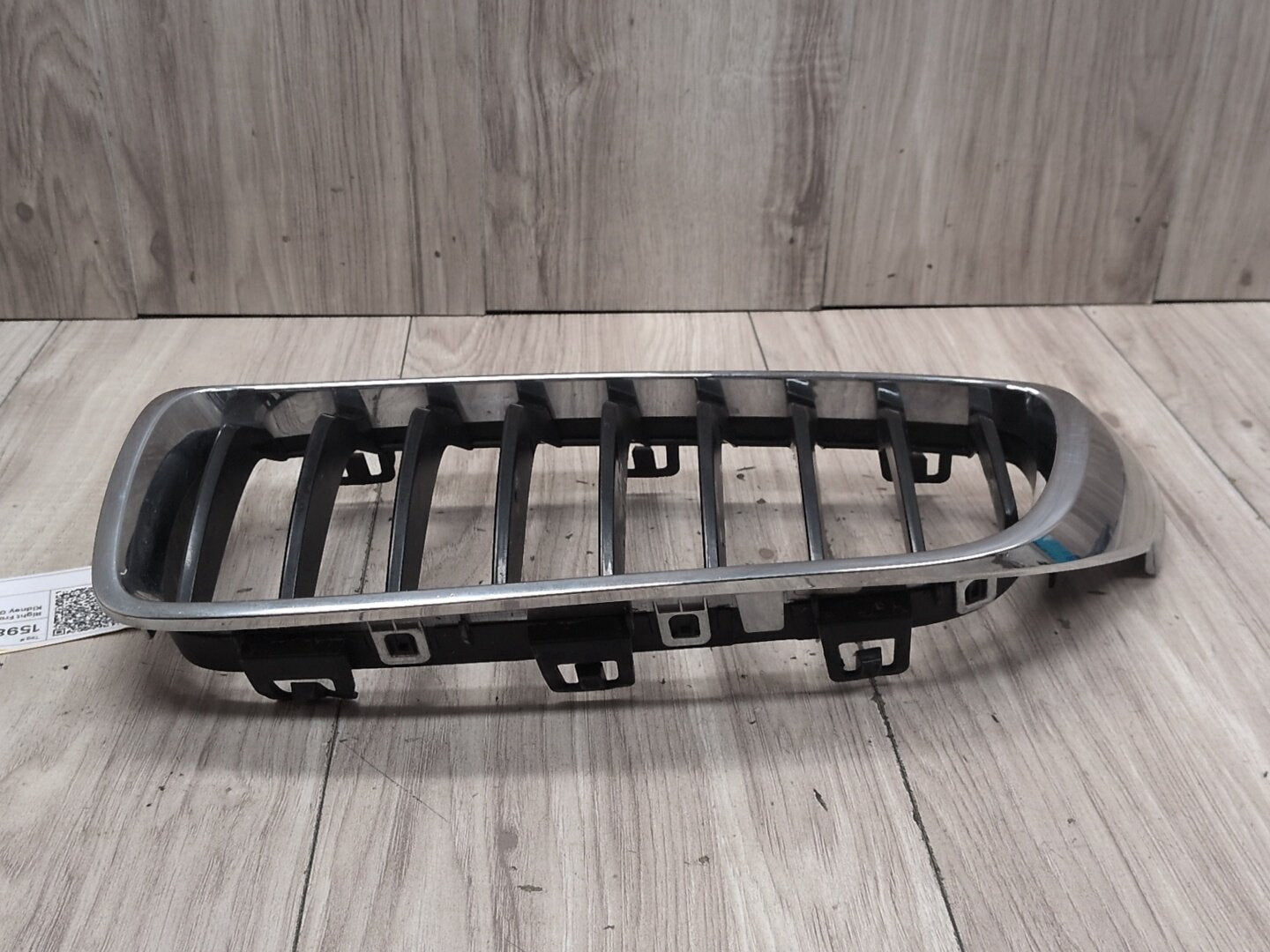 2014 - 2015 BMW 440i F36 Front Right Passenger Upper Bumper Cover Kidney Grille 7294817 B58B30M0