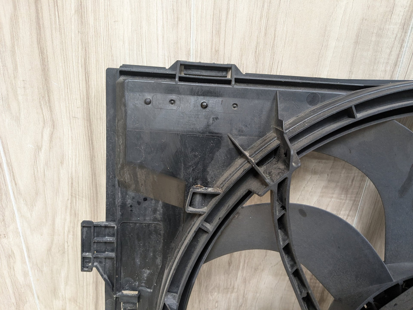 2014-2020 BMW 435i F32 Radiator Fan Shroud Housing w/ Motor 8641964