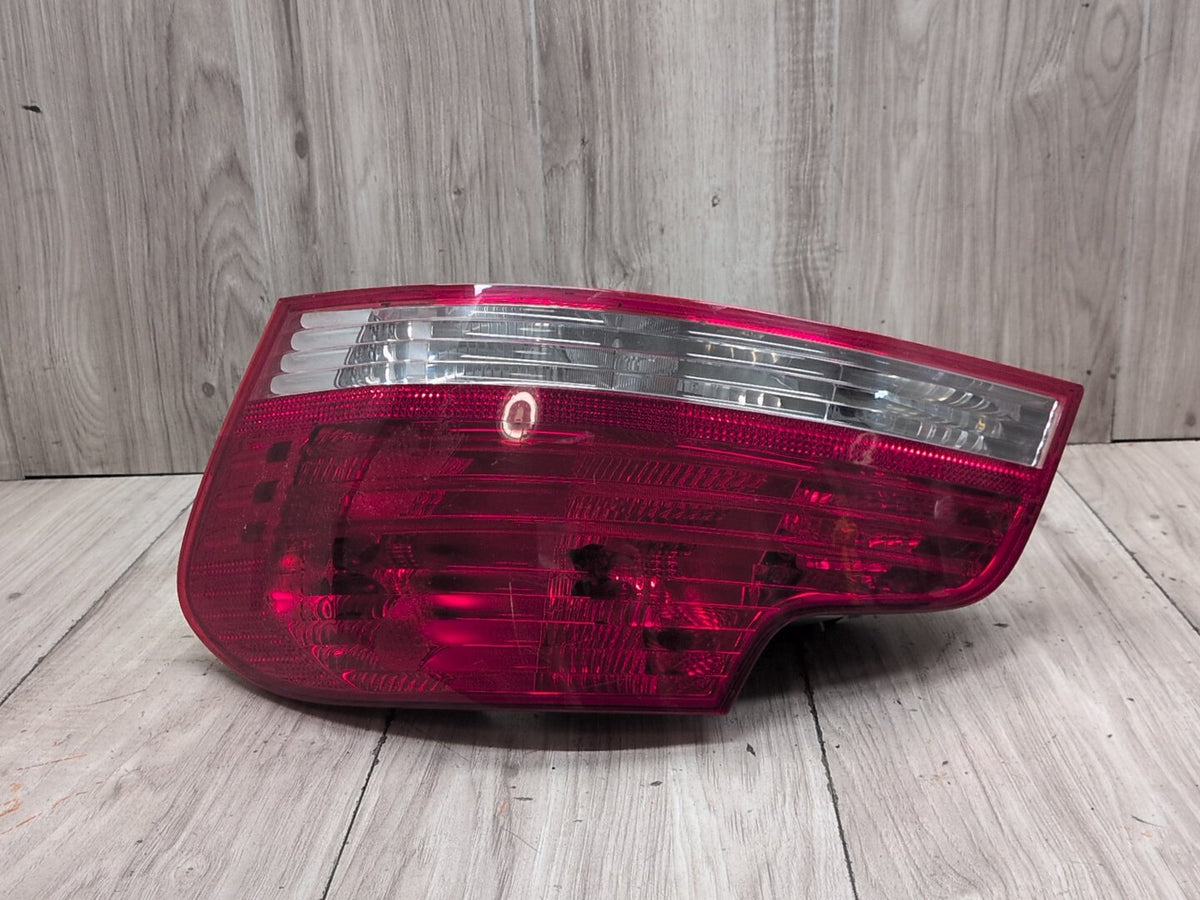 08-11 OEM BMW E82 E88 128 135 Rear Right Passenger Outer Tail Light Stop Light