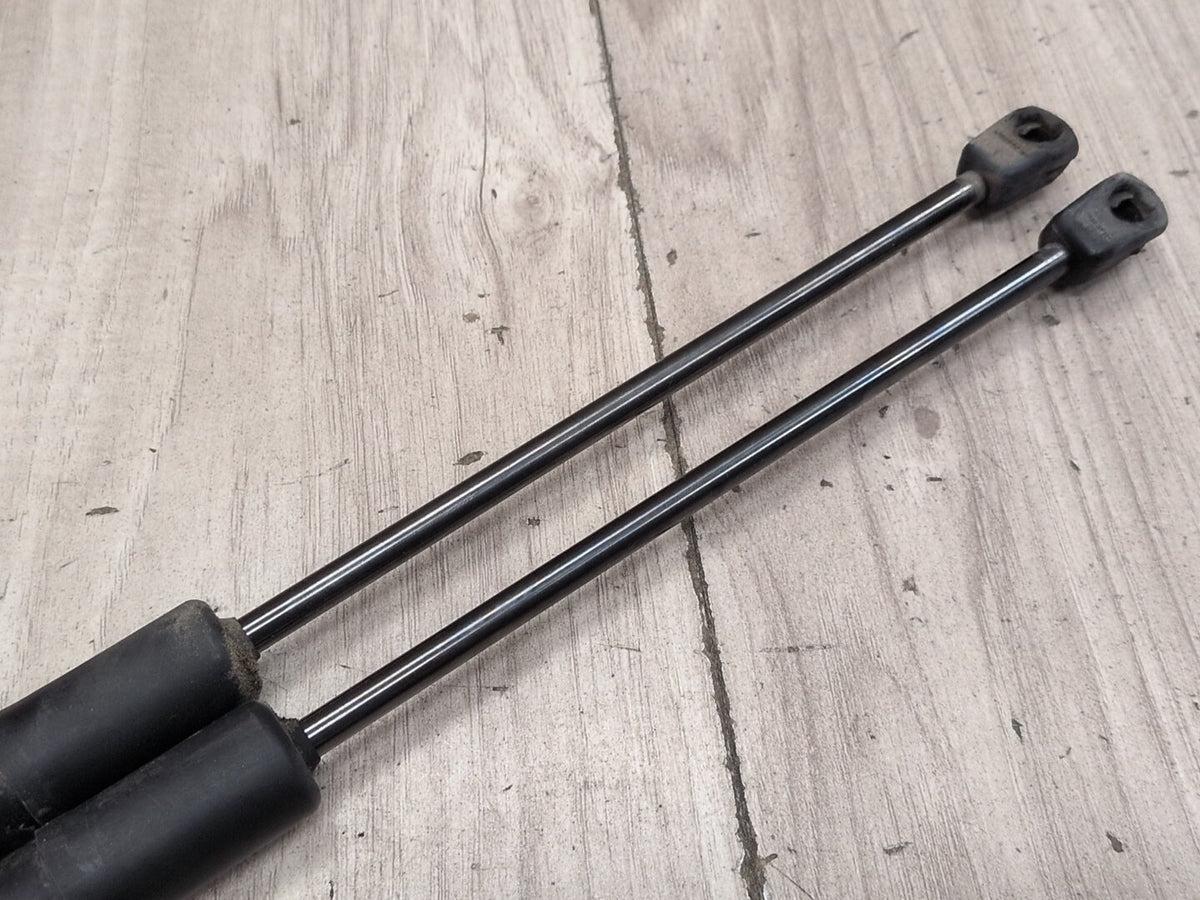 2015-2018 Audi Q3 8U Rear Left Right Liftgate Trunk Lid Strut Shock Supports SET 8U0827552A