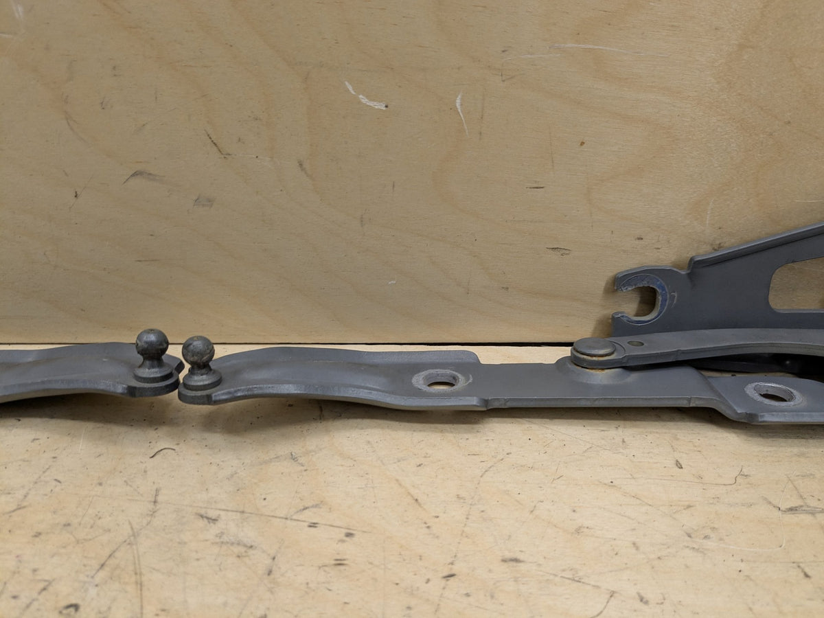 2007-2013 BMW 328i E92 Rear Upper Liftgate Trunk Support Hinges SET 7060628 OEM