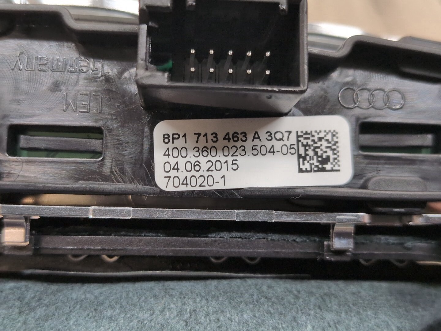 2015-2018 Audi Q3 8U Gear Selector Controller Shifter Knob Panel Assembly 8P1713463A