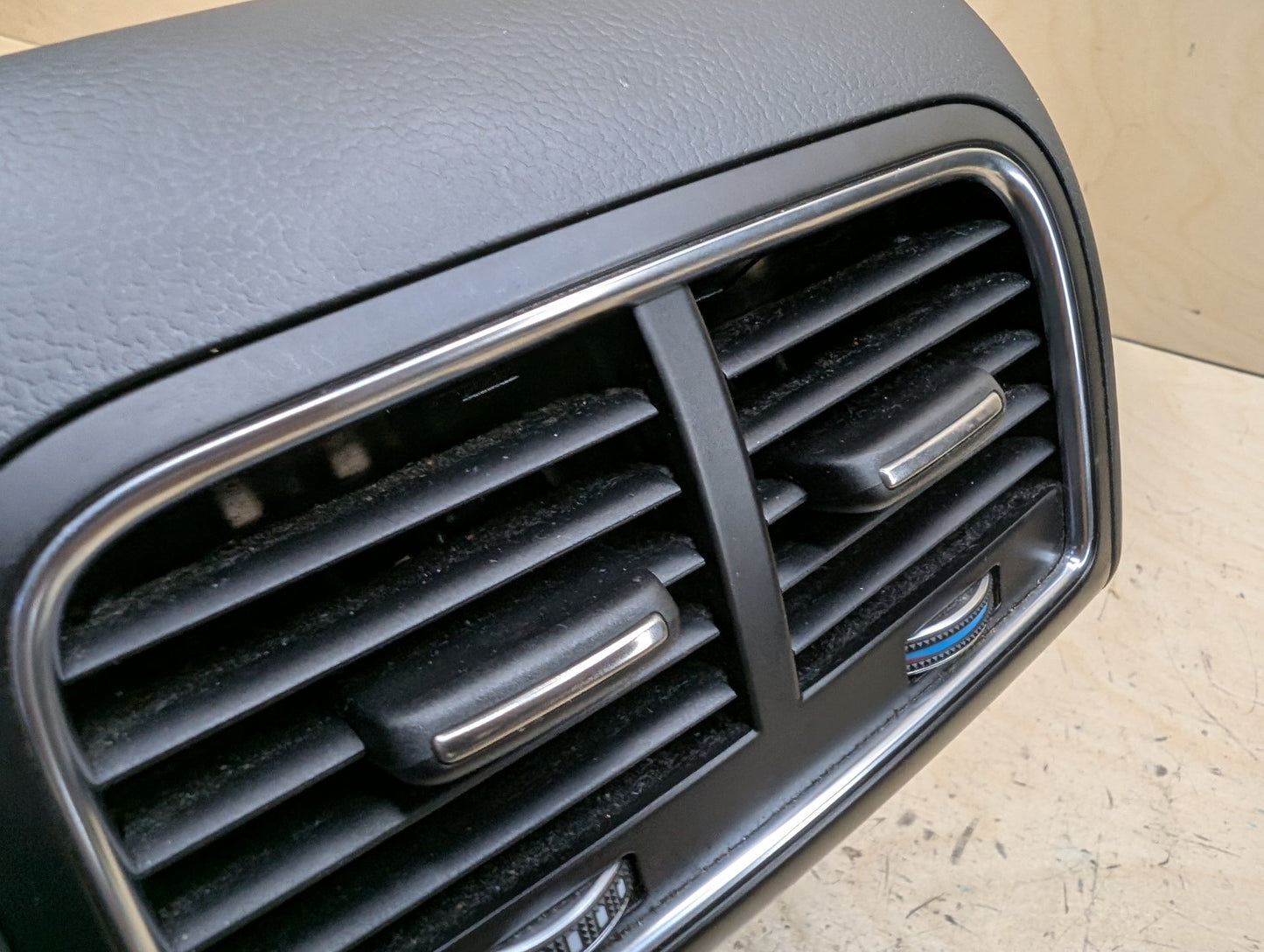 2011-2017 Audi RS5 8T Rear Center Console Air Vent Grille 8K0819203J