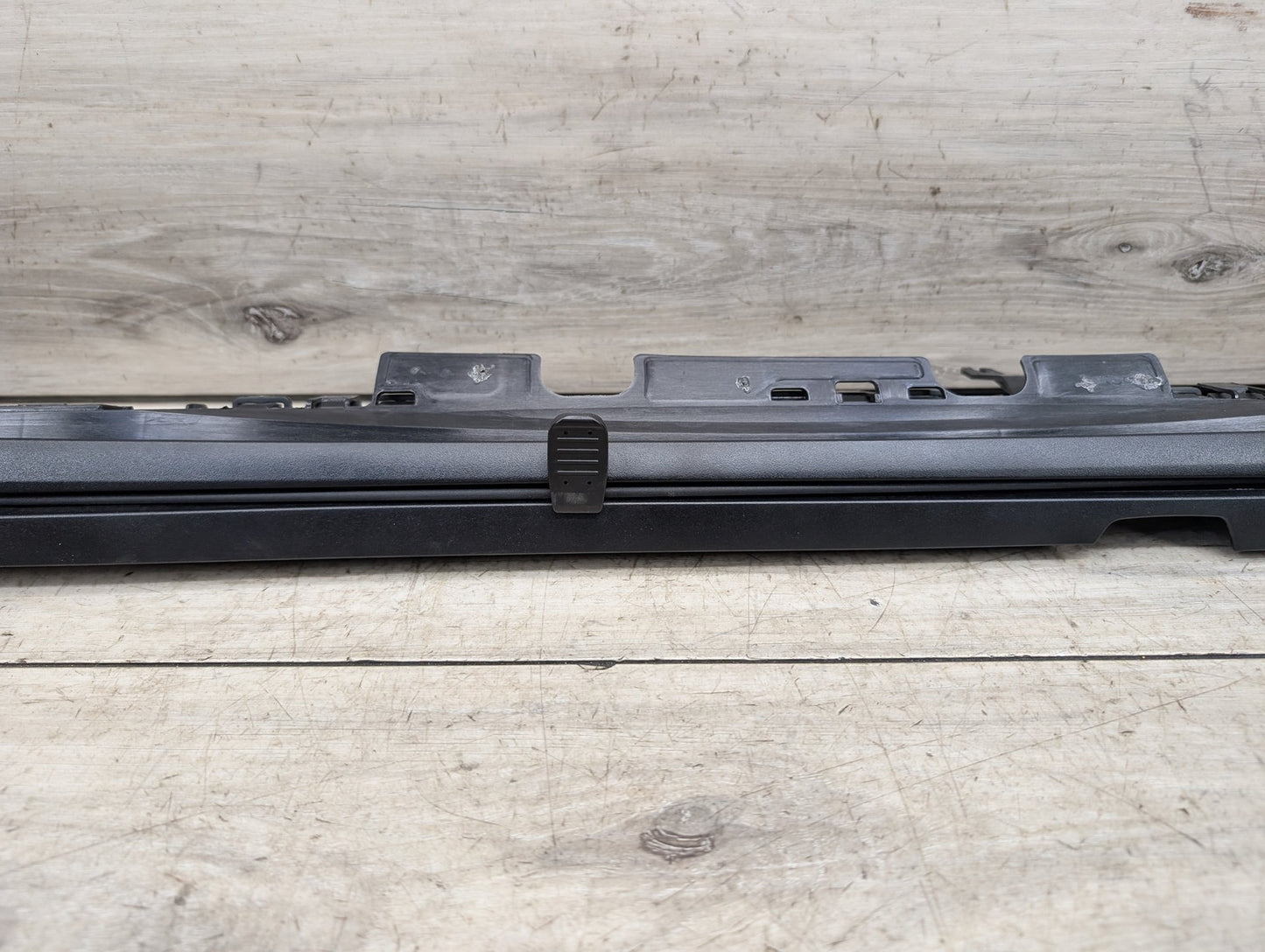 2007-2013 BMW X5 E70 Rear Left Driver Door Window Glass Roller Sunshade Blind 7137211