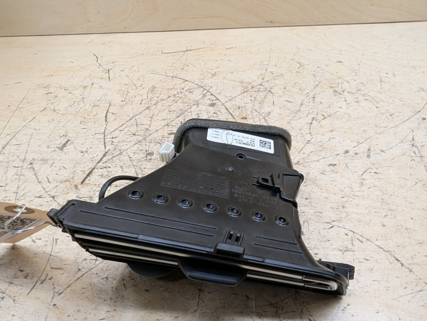 OEM BMW F95 F96 G05 G06 G07 X5 X7 PRE-LCI Right Passenger Fresh Air AC Vent