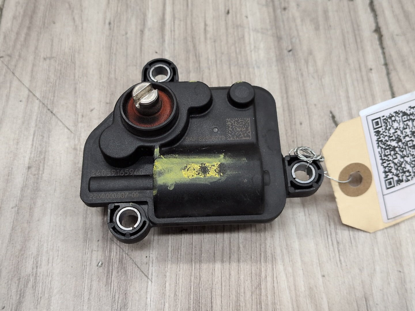 2023 - 2026 BMW M2 G87 Muffler Exhaust Flap Actuator 8746829 S58B30T0