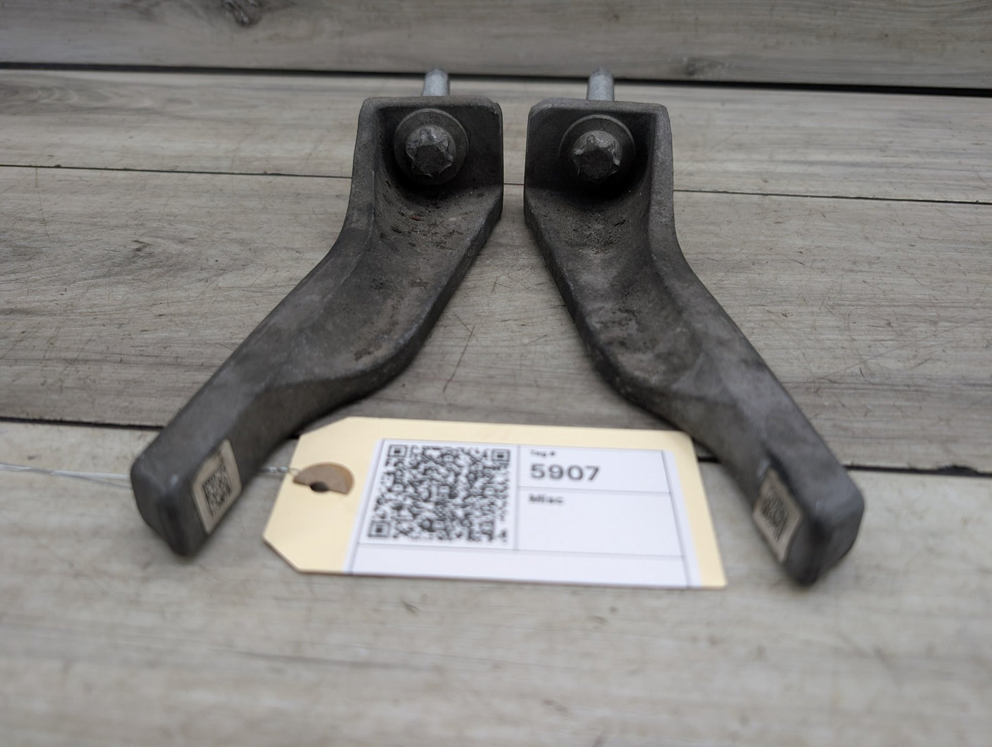 16-22 OEM BMW G12 740 750 Front Left Right Side Suspension Crash Lever Bracket