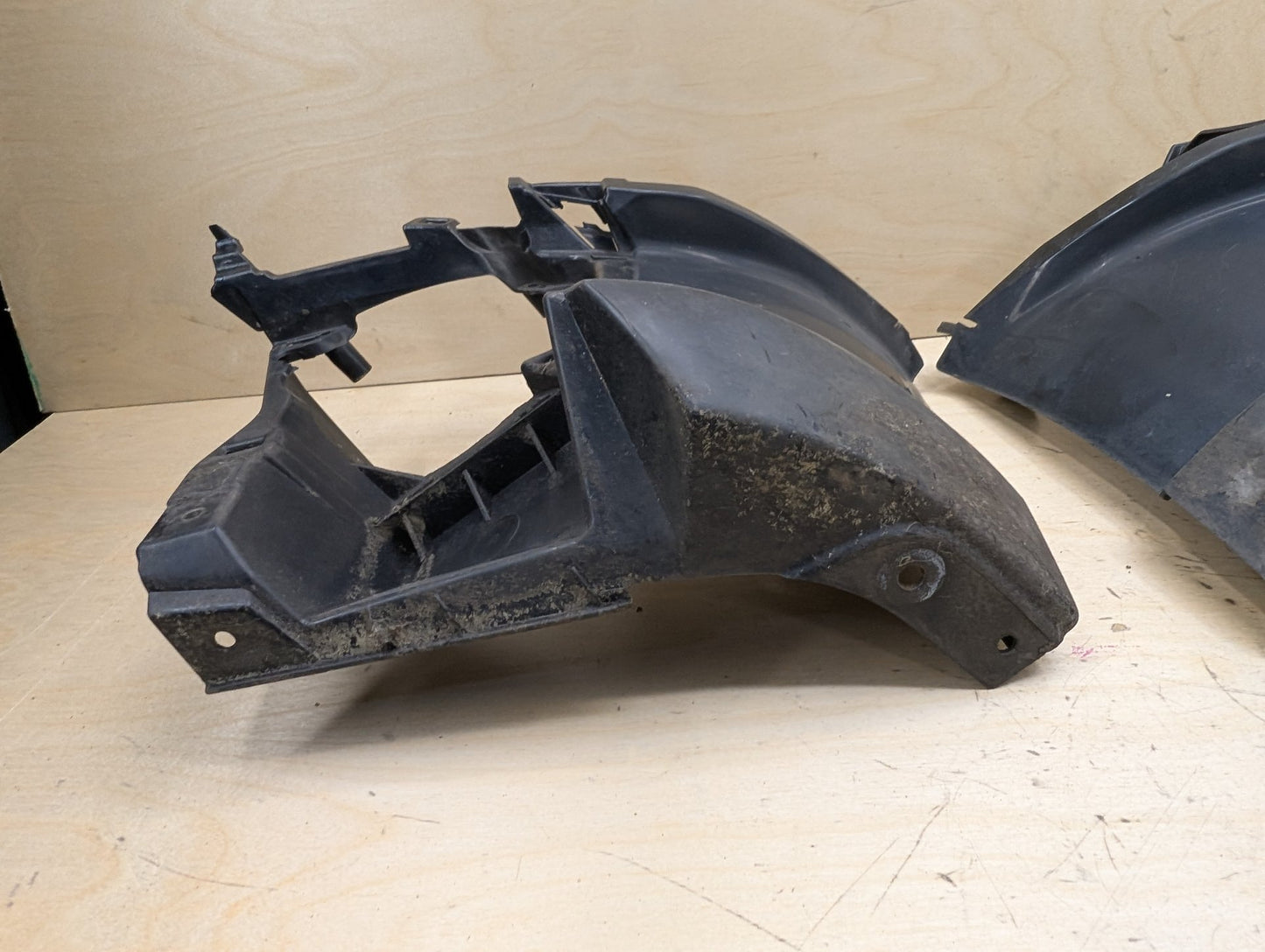 2012-2018 BMW 328i F30 Front Left Right Fog Light Support Bracket SET